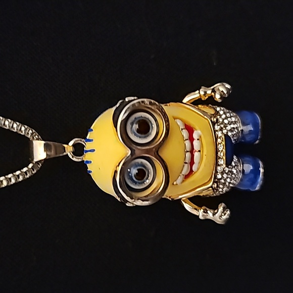 Minion Sweater Necklace - Picture 17 of 17